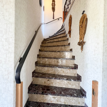 Treppe ins DG